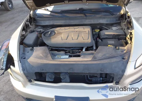 2014 Jeep Cherokee Latitude z USA, uszkodzony, nr VIN 1C4PJMCS0EW291734